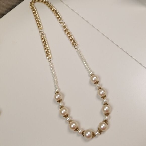 Pearl long necklace - Picture 1 of 3